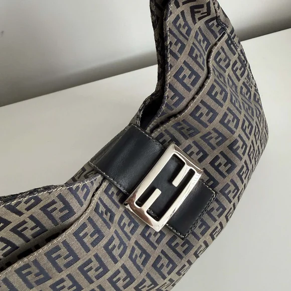 SOLD!! Fendi vintage Zucchino shoulder bag - Picture 2 of 16